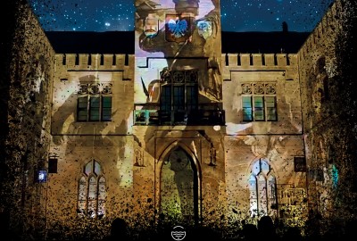 „Bój o Kołobrzeg” – wyjątkowy mapping na fasadzie ratusza